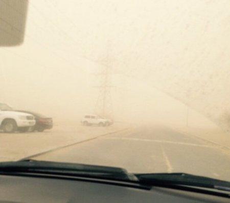 Вниманию водителей. На дороге Актау — Шетпе продолжается пыльная буря